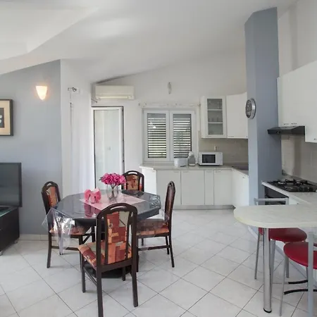 Apartman Tony Zrnovnica
